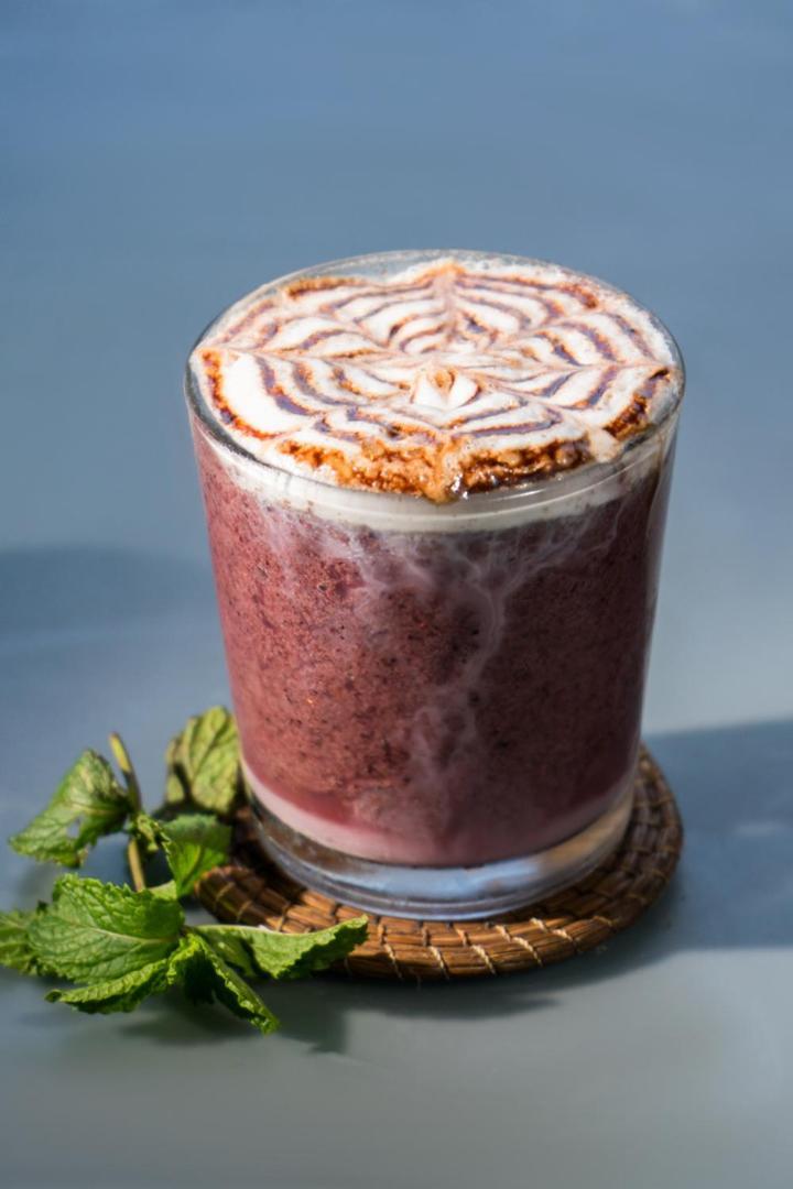 Hotel Makaaba Eco-Boutique Bacalar Exteriör bild A blueberry smoothie